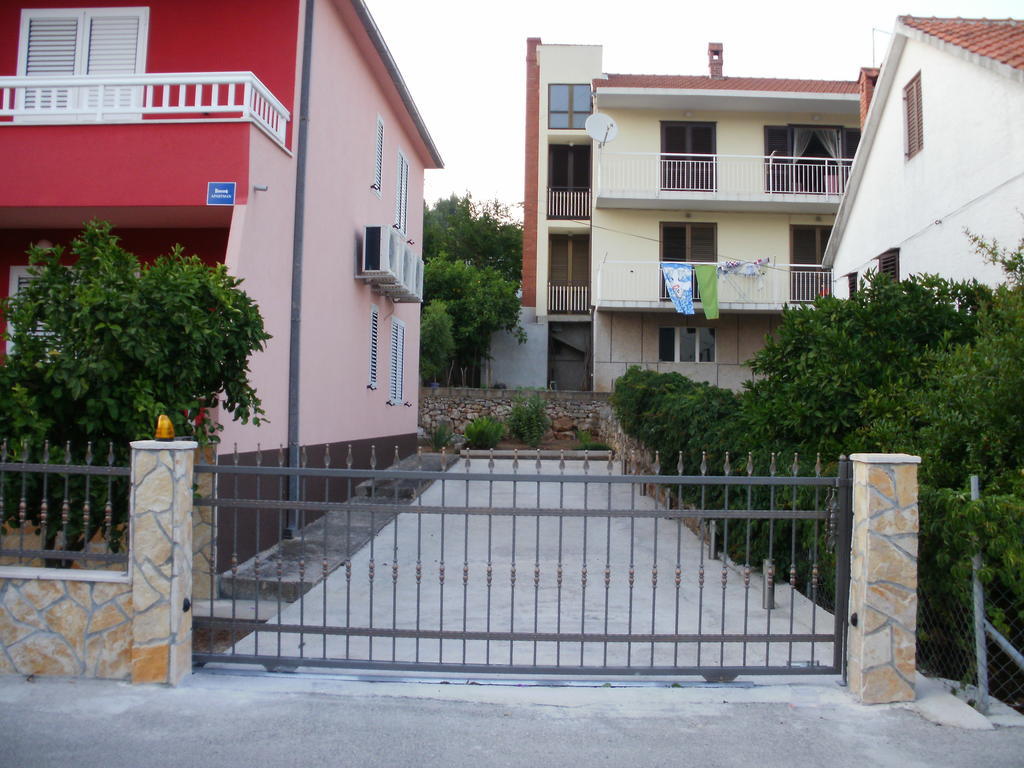 Apartments Renko Stari Grad  Luaran gambar
